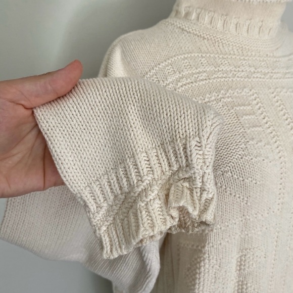 Vintage Cottagecore White Knit Street Sweater - Picture 4 of 7